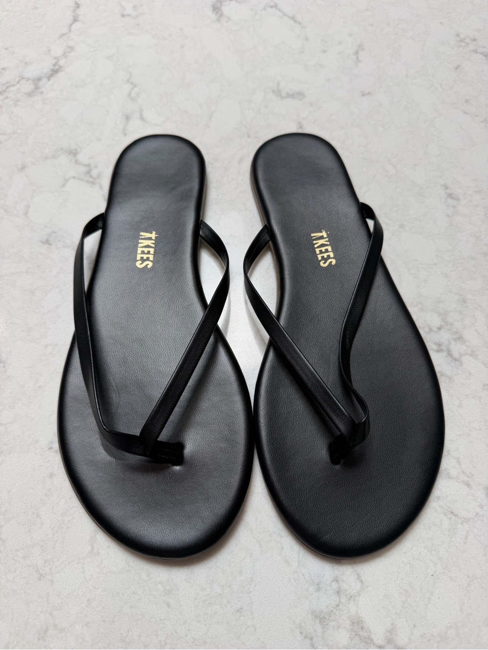 Tkees Black Minimalist Leather Flip Flop Sandals 8 - Picture 2 of 4